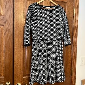 Black and white Max Studio dress size L